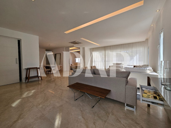 Imagem Casa com 5 Quartos à Venda, 550 m² em Barra Da Tijuca - Rio De Janeiro Imagem Casa com 5 Quartos à Venda, 550 m² em Barra Da Tijuca - Rio De Janeiro