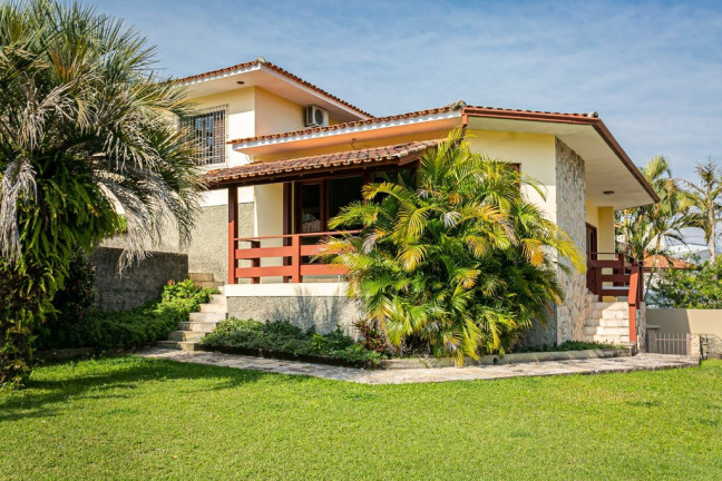Imagem Casa com 4 Quartos à Venda, 258 m² Imagem Casa com 4 Quartos à Venda, 258 m²