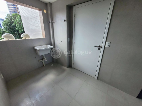 Apartamento com 4 Quartos à Venda, 156 m² em Capim Macio - Natal