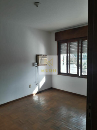 Imagem Casa com 3 Quartos à Venda, 138 m² em Medianeira - Porto Alegre Imagem Casa com 3 Quartos à Venda, 138 m² em Medianeira - Porto Alegre