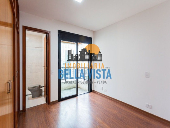 Imagem Apartamento com 3 Quartos à Venda, em Aclimação - São Paulo Imagem Apartamento com 3 Quartos à Venda, em Aclimação - São Paulo