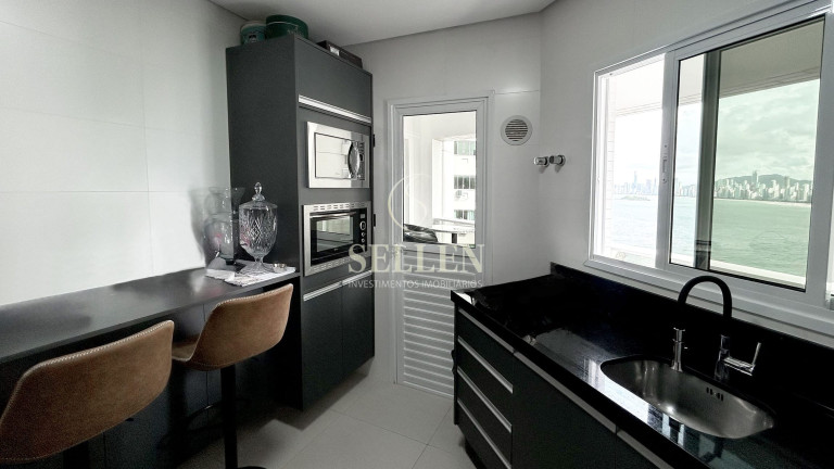 Imagem Apartamento com 3 Quartos à Venda, 155 m² em Pioneiros - Balneário Camboriú Imagem Apartamento com 3 Quartos à Venda, 155 m² em Pioneiros - Balneário Camboriú