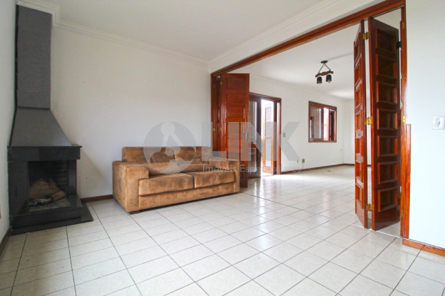 Imagem Imóvel com 2 Quartos à Venda, 176 m² em Jardim Planalto - Porto Alegre Imagem Imóvel com 2 Quartos à Venda, 176 m² em Jardim Planalto - Porto Alegre