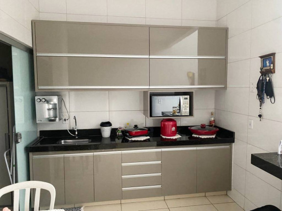 Imagem Casa com 2 Quartos à Venda, 150 m² em Moinho Dos Ventos - Goiânia Imagem Casa com 2 Quartos à Venda, 150 m² em Moinho Dos Ventos - Goiânia