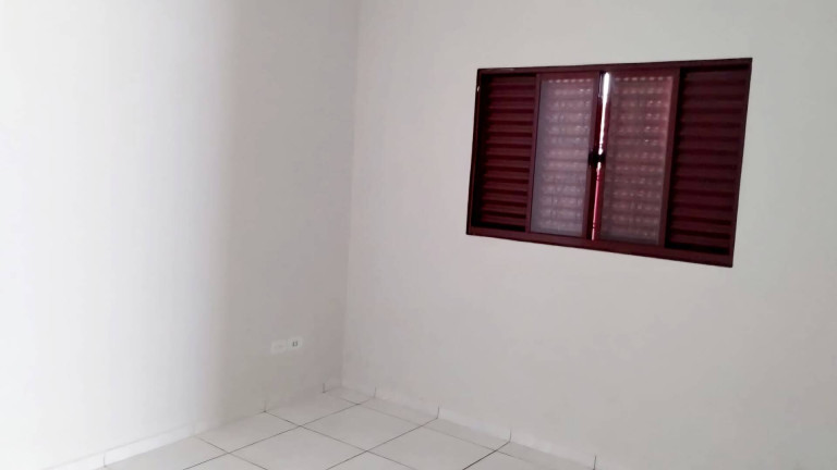 Imagem Casa com 3 Quartos à Venda, 270 m² em Centro - Vargem Grande Do Sul Imagem Casa com 3 Quartos à Venda, 270 m² em Centro - Vargem Grande Do Sul