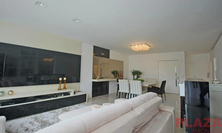 Imagem Apartamento com 3 Quartos à Venda, 132 m² em Centro - Balneário Camboriú Imagem Apartamento com 3 Quartos à Venda, 132 m² em Centro - Balneário Camboriú