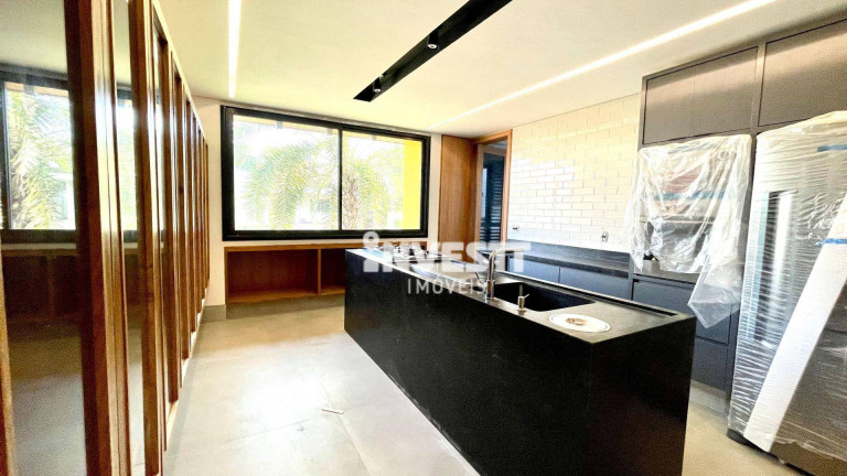 Imagem Casa com 5 Quartos à Venda, 450 m² em Alphaville Flamboyant Residencial Araguaia - Goiânia Imagem Casa com 5 Quartos à Venda, 450 m² em Alphaville Flamboyant Residencial Araguaia - Goiânia