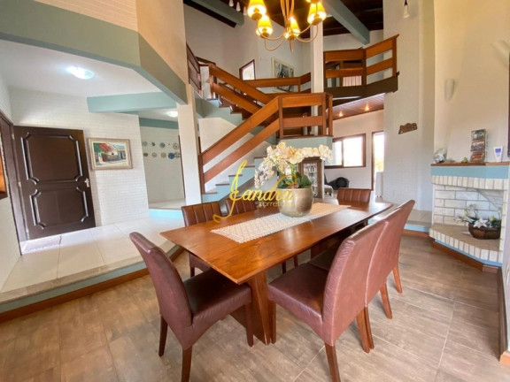 Imagem Casa com 5 Quartos à Venda, 300 m² em Centro - Xangri-la