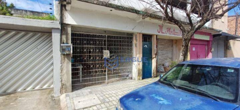 Imagem Casa com 2 Quartos à Venda, 363 m² em Montese - Fortaleza