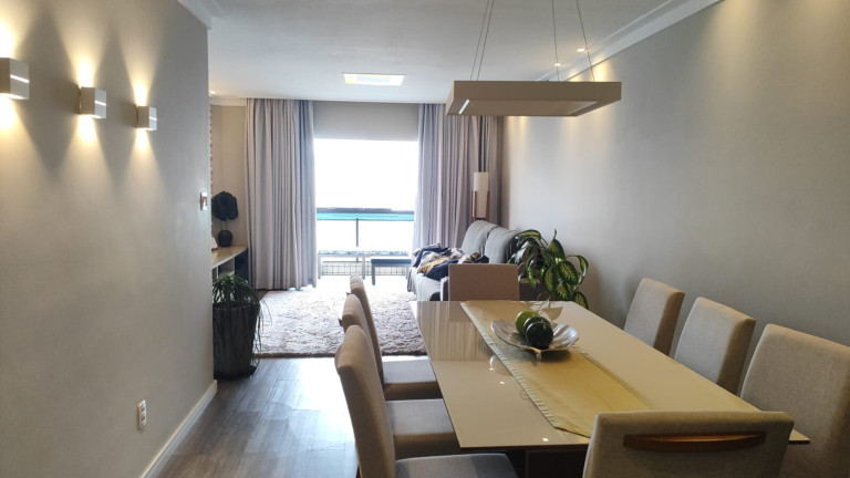 Imagem Apartamento com 3 Quartos à Venda, 150 m² em Embaré - Santos