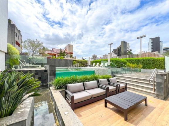 Imagem Imóvel com 4 Quartos à Venda, 304 m² em Petrópolis - Porto Alegre Imagem Imóvel com 4 Quartos à Venda, 304 m² em Petrópolis - Porto Alegre