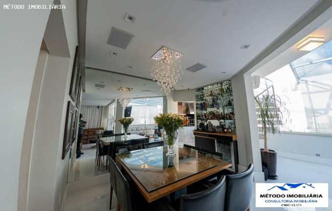 Imagem Apartamento com 4 Quartos à Venda, 370 m² em Moema - São Paulo