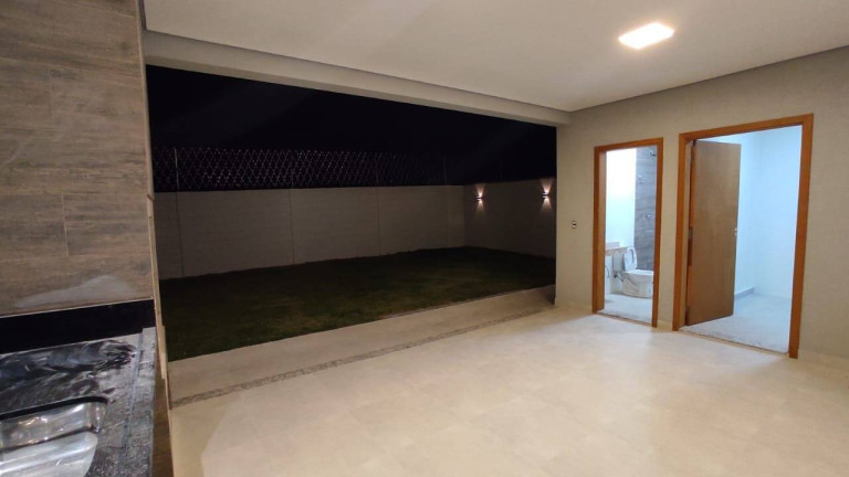 Imagem Imóvel com 3 Quartos à Venda, 2.500.000 m² em São Paulo - Itupeva