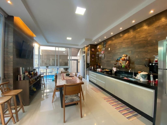 Imagem Casa de Condomínio com 3 Quartos à Venda, 395 m² em Jardins Lisboa - Goiânia