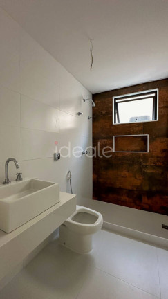 Imagem Casa de Condomínio com 5 Quartos à Venda, 380 m² em Barra Da Tijuca - Rio De Janeiro Imagem Casa de Condomínio com 5 Quartos à Venda, 380 m² em Barra Da Tijuca - Rio De Janeiro