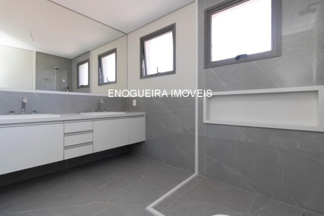 Imagem Sobrado com 4 Quartos à Venda, 370 m² em Alto De Pinheiros - São Paulo
