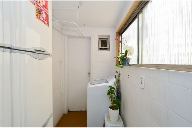 Imagem Apartamento com 3 Quartos à Venda, 72 m² em Moema - São Paulo