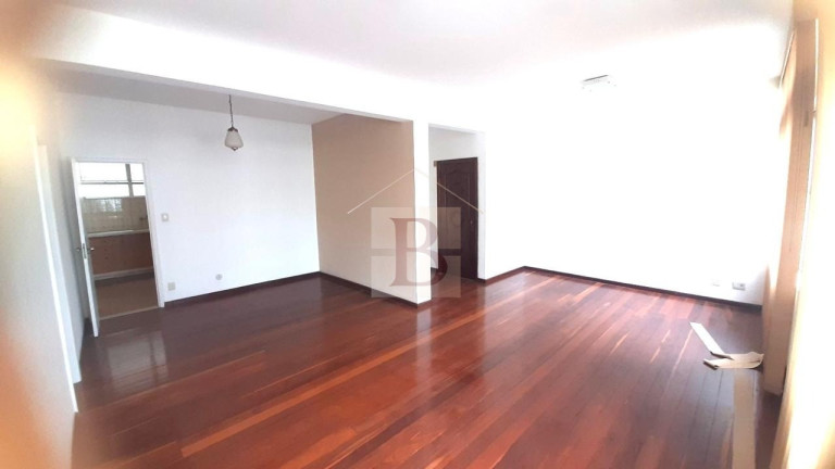 Imagem Imóvel com 2 Quartos para Alugar, 120 m² em Icaraí - Niterói Imagem Imóvel com 2 Quartos para Alugar, 120 m² em Icaraí - Niterói