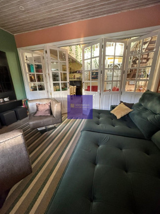 Imagem Casa com 7 Quartos à Venda, em Enseada - Guarujá Imagem Casa com 7 Quartos à Venda, em Enseada - Guarujá