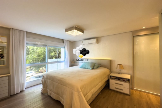 Imagem Apartamento com 3 Quartos à Venda, 258 m² em Petrópolis - Porto Alegre Imagem Apartamento com 3 Quartos à Venda, 258 m² em Petrópolis - Porto Alegre