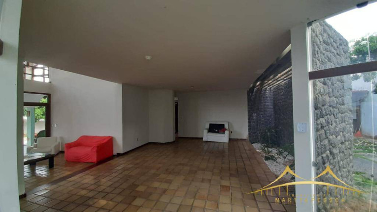 Imagem Casa com 4 Quartos à Venda, 600 m² em Candelária - Natal Imagem Casa com 4 Quartos à Venda, 600 m² em Candelária - Natal