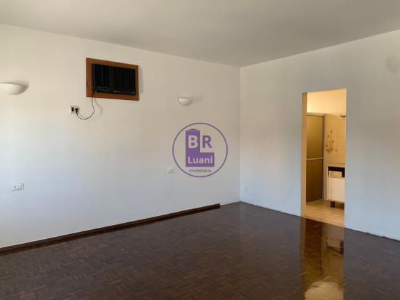 Imagem Sobrado com 4 Quartos à Venda, 393 m² em Quebec - Londrina