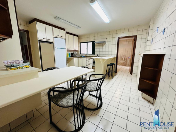 Imagem Apartamento com 3 Quartos à Venda, 156 m² em Centro - Balneário Camboriú Imagem Apartamento com 3 Quartos à Venda, 156 m² em Centro - Balneário Camboriú