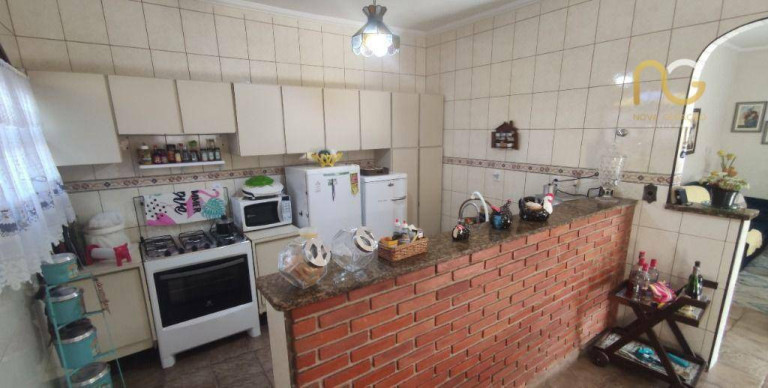 Imagem Casa com 4 Quartos à Venda, 264 m² em Balneário Flórida - Praia Grande Imagem Casa com 4 Quartos à Venda, 264 m² em Balneário Flórida - Praia Grande