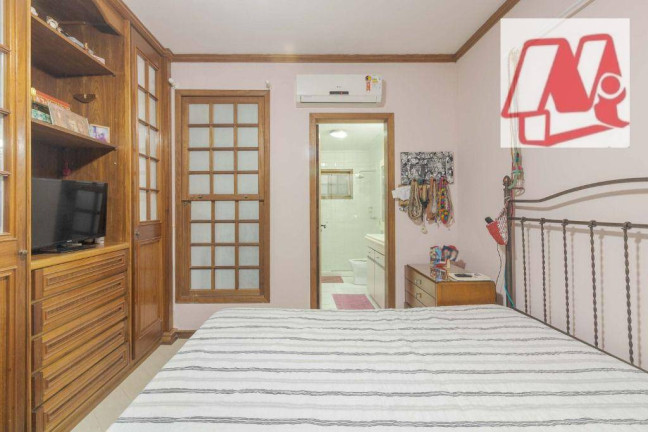 Imagem Casa com 3 Quartos à Venda, 145 m² em Ipanema - Porto Alegre Imagem Casa com 3 Quartos à Venda, 145 m² em Ipanema - Porto Alegre