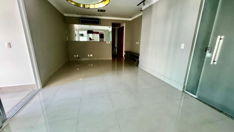 Imagem Apartamento com 3 Quartos à Venda, 121 m² em Setor Bueno - Goiânia Imagem Apartamento com 3 Quartos à Venda, 121 m² em Setor Bueno - Goiânia