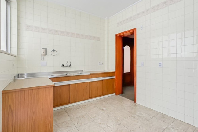 Imagem Apartamento com 3 Quartos à Venda, 217 m² em Independência - Porto Alegre Imagem Apartamento com 3 Quartos à Venda, 217 m² em Independência - Porto Alegre