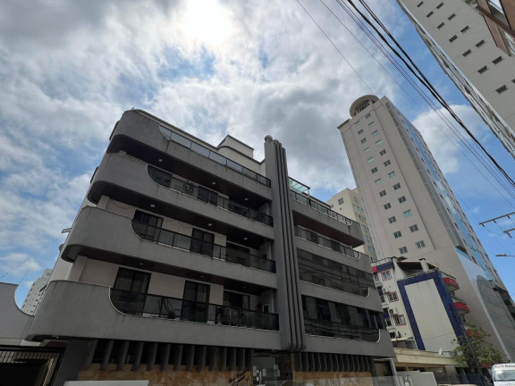 Apartamento com 2 Quartos à Venda, 80 m² em Centro