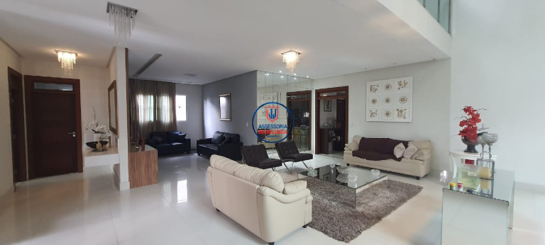 Imagem Casa com 5 Quartos para Alugar ou Temporada, 430 m² em Parque Do Jiqui - Parnamirim Imagem Casa com 5 Quartos para Alugar ou Temporada, 430 m² em Parque Do Jiqui - Parnamirim