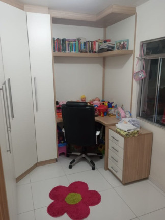 Casa com 3 Quartos à Venda, 180 m² em Cidade Industrial - Curitiba