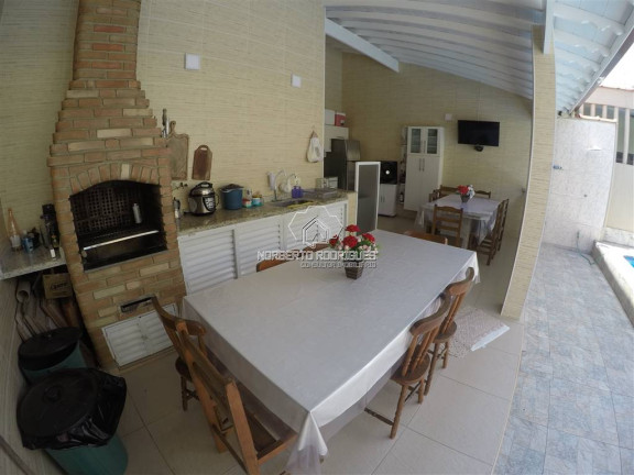 Imagem Sobrado com 4 Quartos à Venda, 232 m² em Guilhermina - Praia Grande
