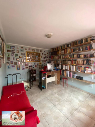 Imagem Casa com 3 Quartos à Venda, 252 m² em Vila Pires - Santo André