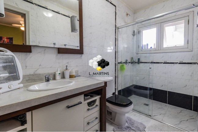 Imagem Casa com 3 Quartos à Venda, 464 m² em Santo Antônio - Porto Alegre Imagem Casa com 3 Quartos à Venda, 464 m² em Santo Antônio - Porto Alegre
