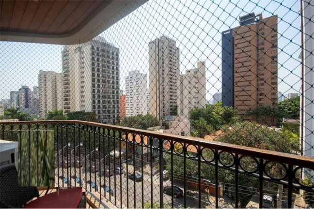 Imagem Imóvel com 4 Quartos à Venda,  em Moema - São Paulo