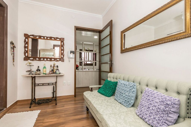 Imagem Casa com 4 Quartos à Venda, 243 m² em Partenon - Porto Alegre