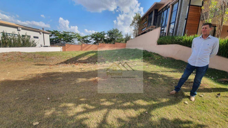 Imagem Terreno à Venda, 545 m² em Jardim Olhos D'água - Ribeirão Preto Imagem Terreno à Venda, 545 m² em Jardim Olhos D'água - Ribeirão Preto