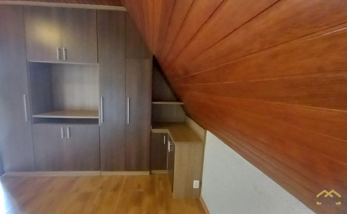 Imagem Imóvel com 4 Quartos à Venda, 221 m² em Medeiros - Jundiaí Imagem Imóvel com 4 Quartos à Venda, 221 m² em Medeiros - Jundiaí