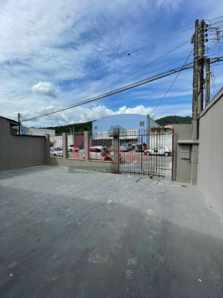 Imagem Casa com 4 Quartos à Venda, 150 m² em Centro - Caraguatatuba Imagem Casa com 4 Quartos à Venda, 150 m² em Centro - Caraguatatuba