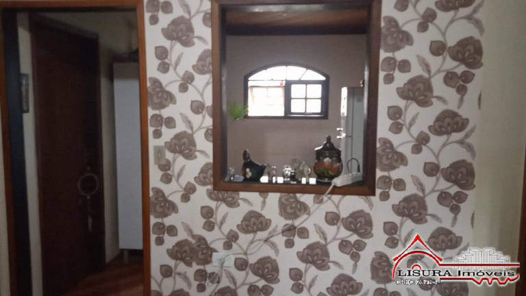 Imagem Casa com 2 Quartos à Venda, 180 m² em Parque Santo Antônio - Jacareí Imagem Casa com 2 Quartos à Venda, 180 m² em Parque Santo Antônio - Jacareí
