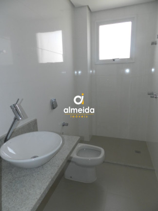 Imagem Cobertura com 4 Quartos à Venda, 217 m² em Centro - Santa Maria Imagem Cobertura com 4 Quartos à Venda, 217 m² em Centro - Santa Maria