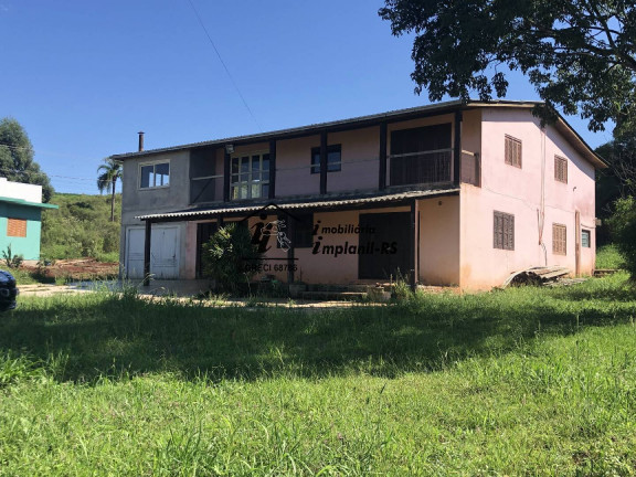Casa com 3 Quartos à Venda, 820 m² em Canabarro - Teutônia
