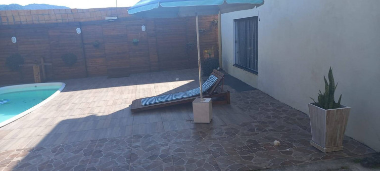 Imagem Casa com 3 Quartos à Venda, 150 m² em Forquilhinha - São José Imagem Casa com 3 Quartos à Venda, 150 m² em Forquilhinha - São José