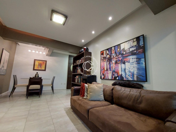 Imagem Apartamento com 2 Quartos à Venda, 84 m² em Centro - Santa Maria