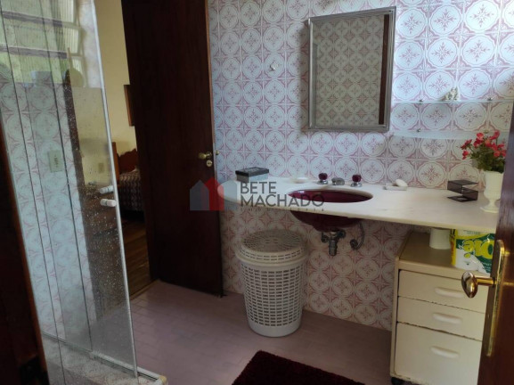 Casa com 3 Quartos à Venda, 210 m² em Albuquerque - Teresópolis