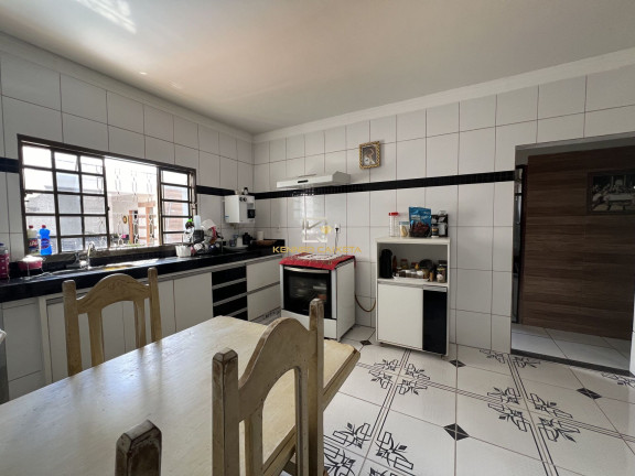 Imagem Casa com 3 Quartos à Venda, 199 m² em Residencial Barreiro - Patos De Minas Imagem Casa com 3 Quartos à Venda, 199 m² em Residencial Barreiro - Patos De Minas