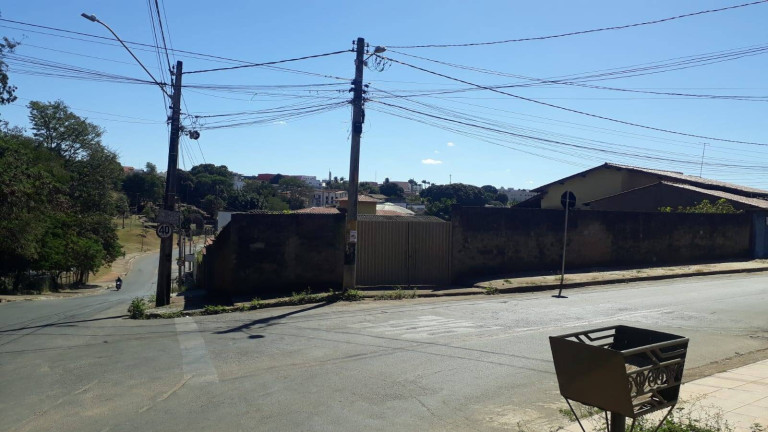 Imagem Terreno à Venda, 356 m² em Vila Gois - Anápolis